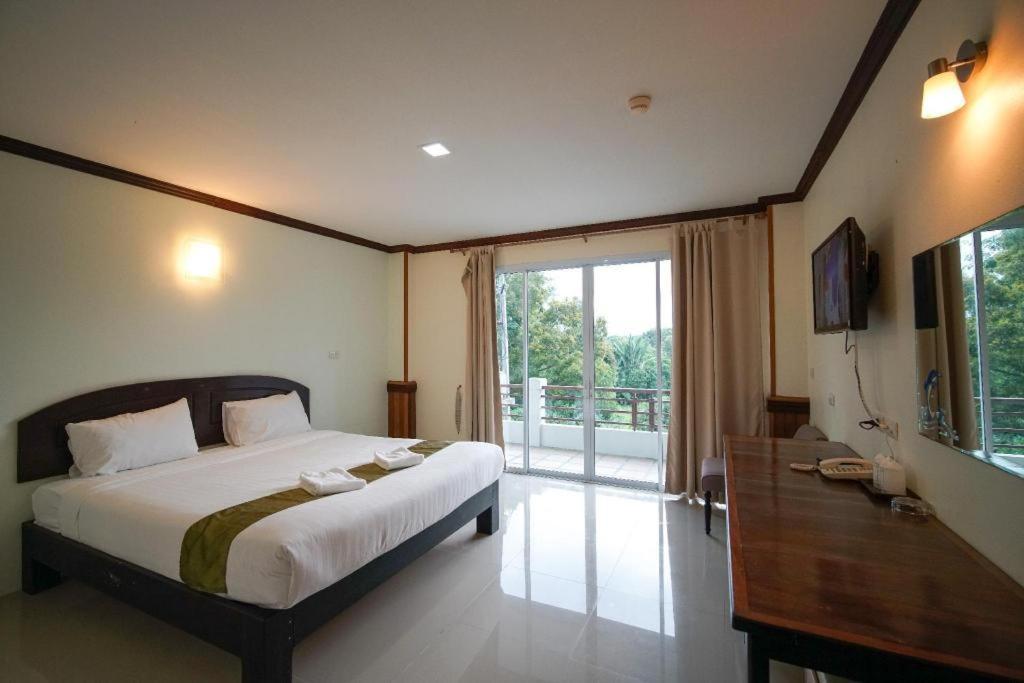 Sea Mountain Khanom Hotel Exterior photo